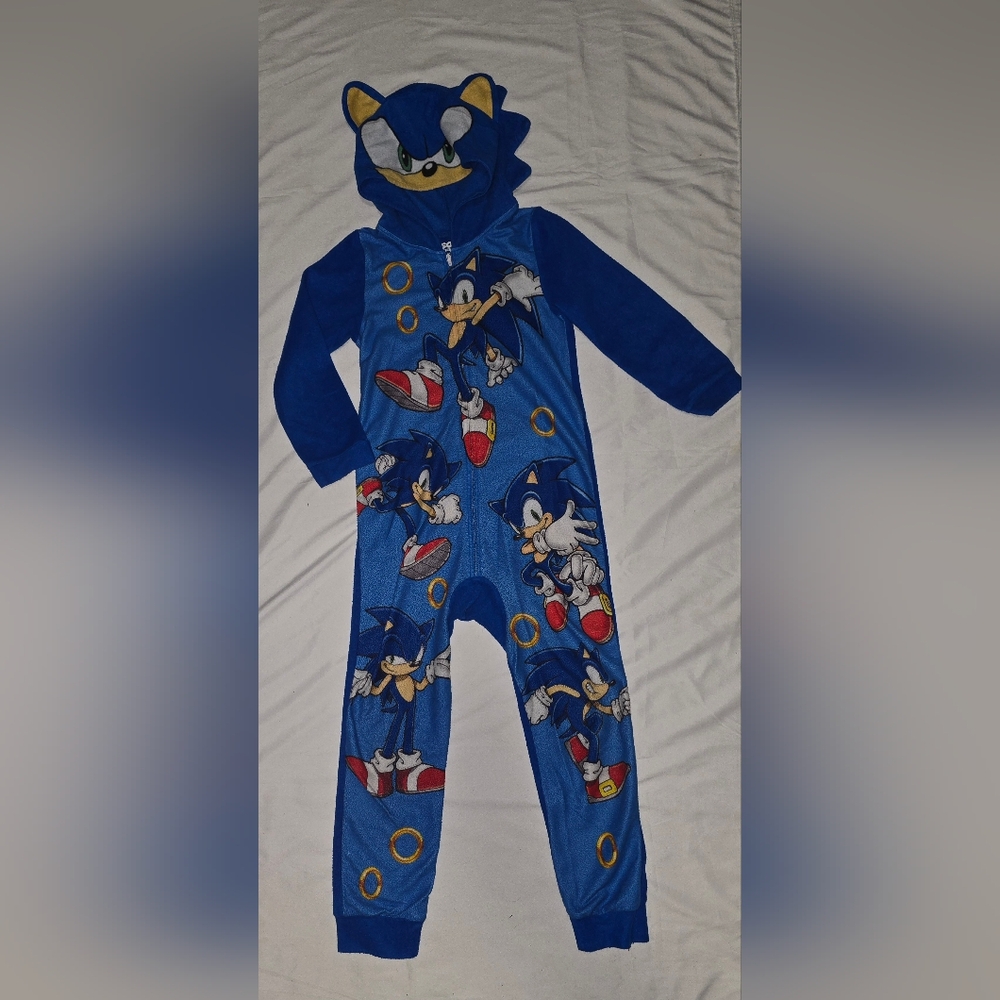 One Piece with Sonic  Design